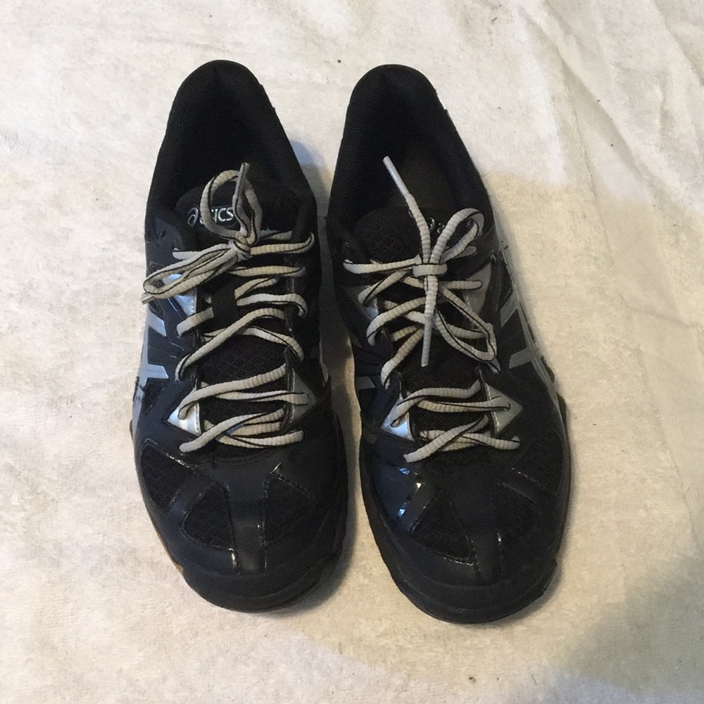 Volleyball shoes